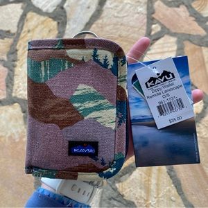 Kavu zippy wallet mountain landscape NWT